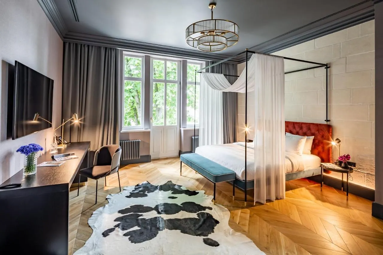 Lion'S Castle Hotel Lvov