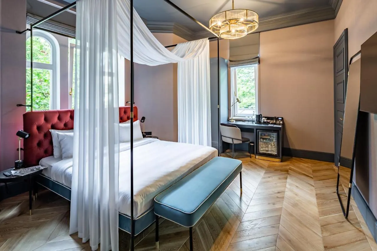 Lion'S Castle Hotel Lviv