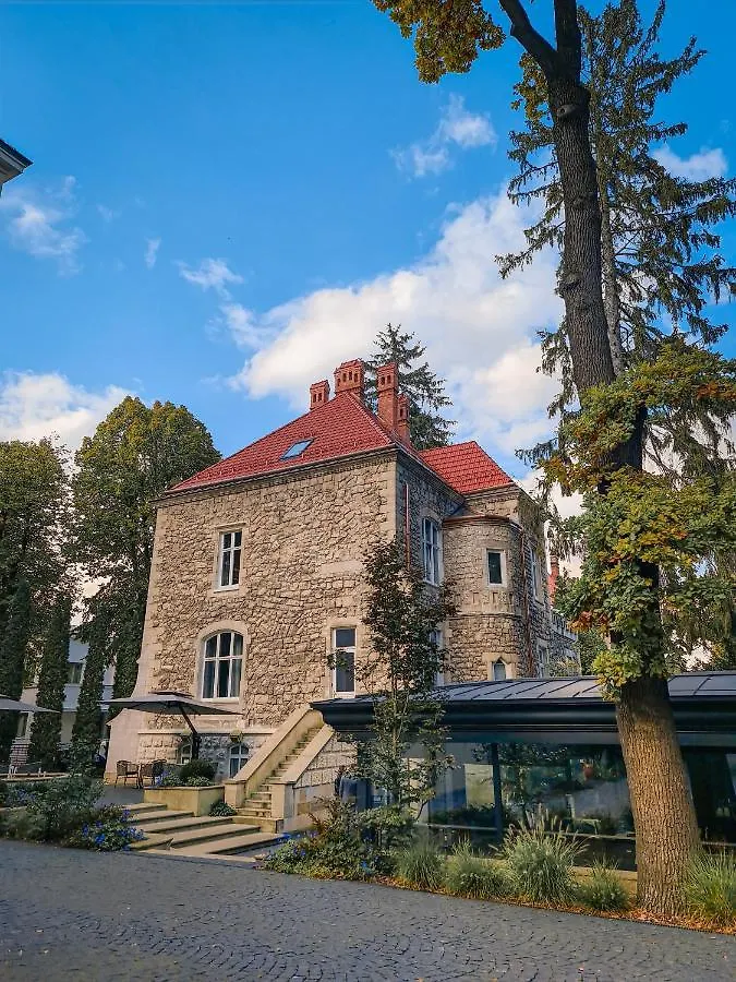 Lion'S Castle Hotel Lvov