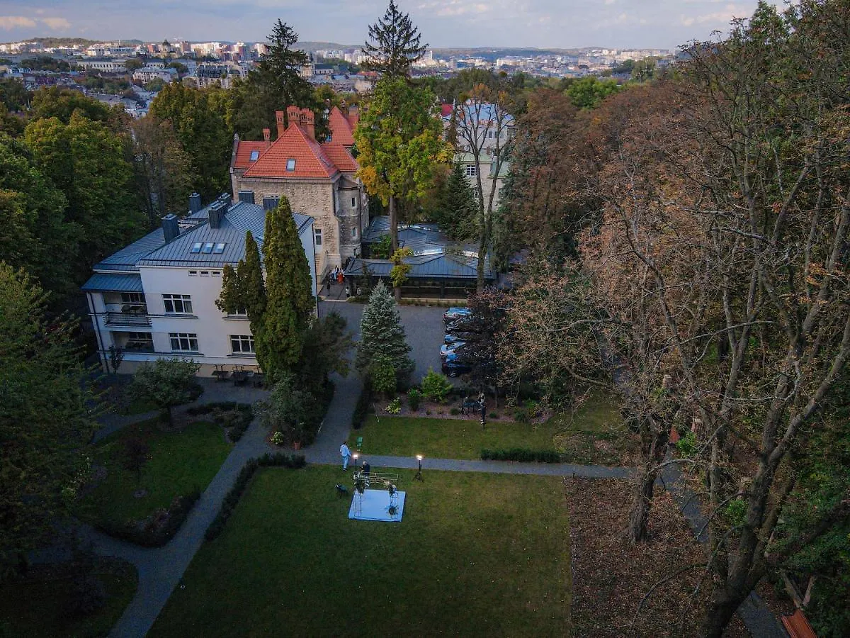 Lion'S Castle Hotel Lviv