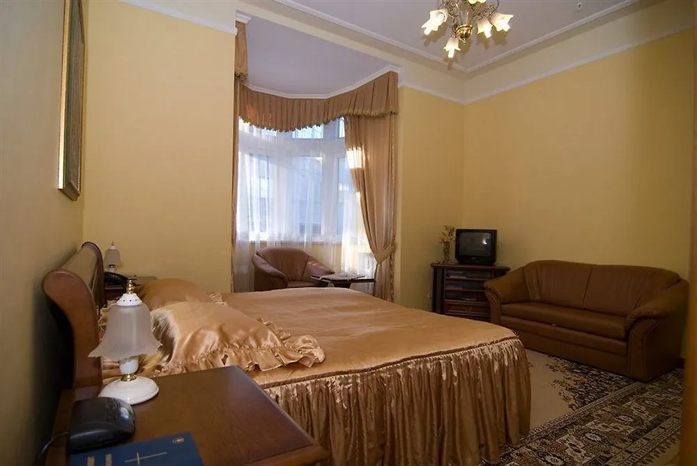 Lion'S Castle Hotel Lvov Ukrajina