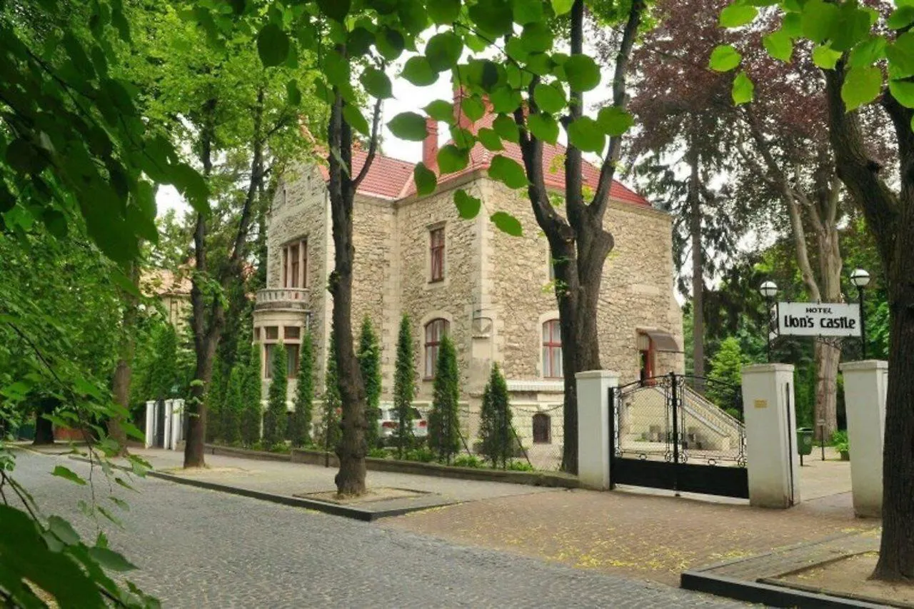 ****  Lion'S Castle Hotel Lviv Ukraine