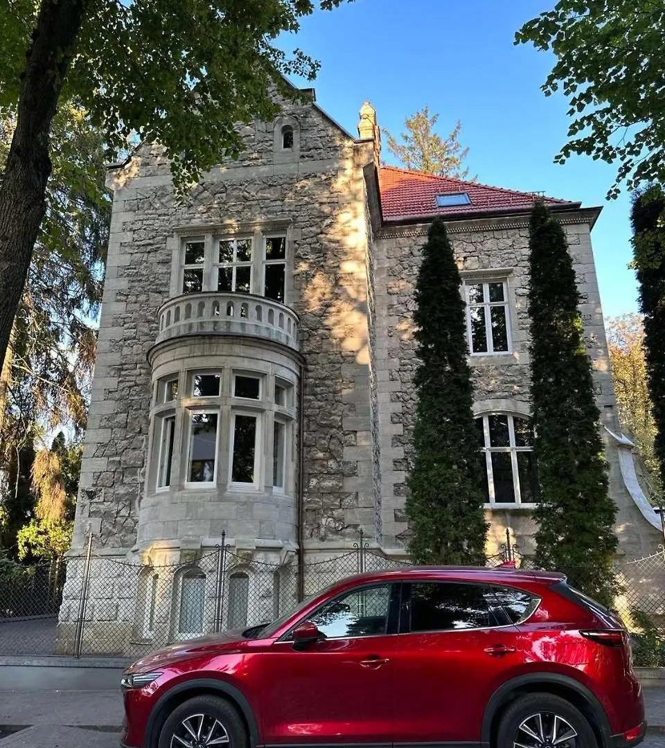 Lion'S Castle Hotel Lviv