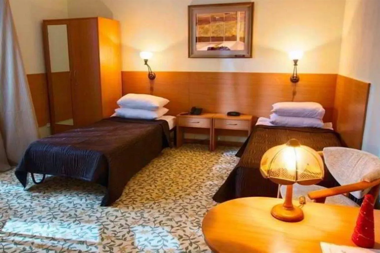 Lion'S Castle Hotel Lvov
